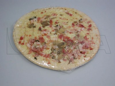 Ambalare pizza proaspata in film shrink