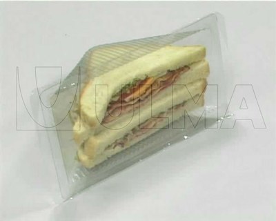 Ambalare sandwichuri in traysealing in atmosfera modificata (MAP) cu caserole rigide